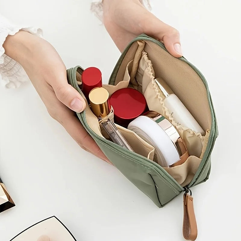 Floral Makeup Bag – Lightweight Cosmetic Pouch, Portable Travel Organizer for Women