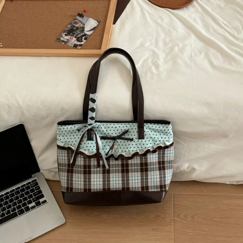 Minimalist Canvas Everyday Tote Bag for Women