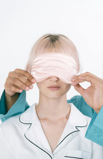 3D Silk Sleep Mask – Soft Light Blocking Eye Mask for Travel, Deep Sleep & Eye Comfort (Unisex)